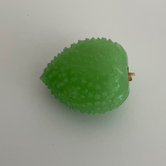 Green Rock - Picture 1 of 6